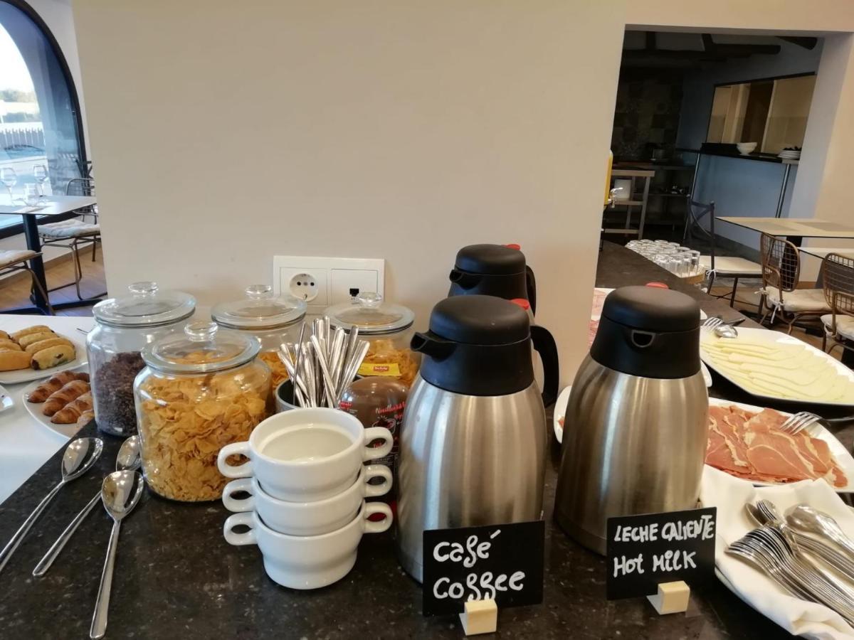 Hotel El Cobertizo Plasencia del Monte エクステリア 写真